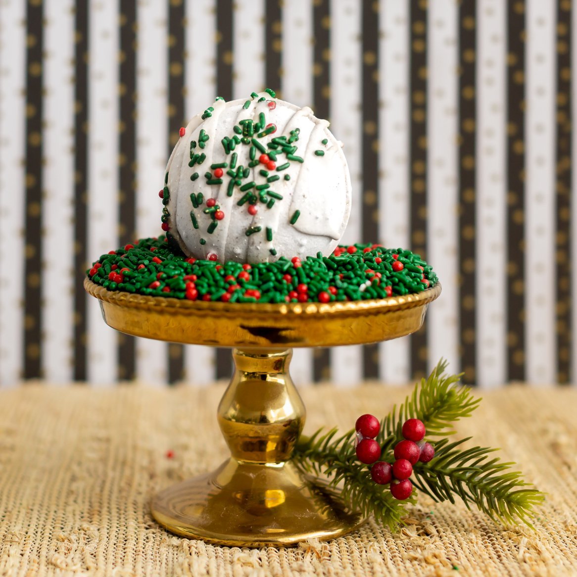 Gingerbread Brûlée Bath Bomb - Whipped Up Wonderful